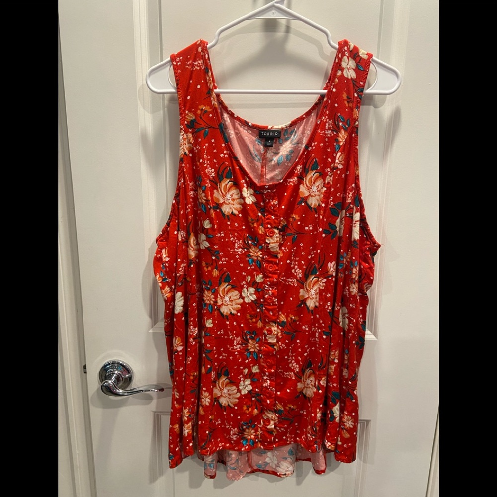 Torrid tunic style sleeveless blouse